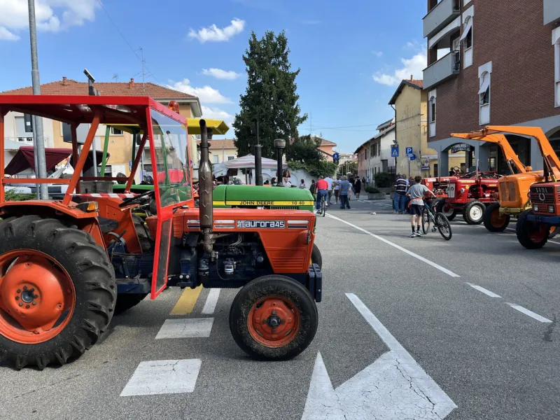 Bancarelle, musica e animazione in centro 